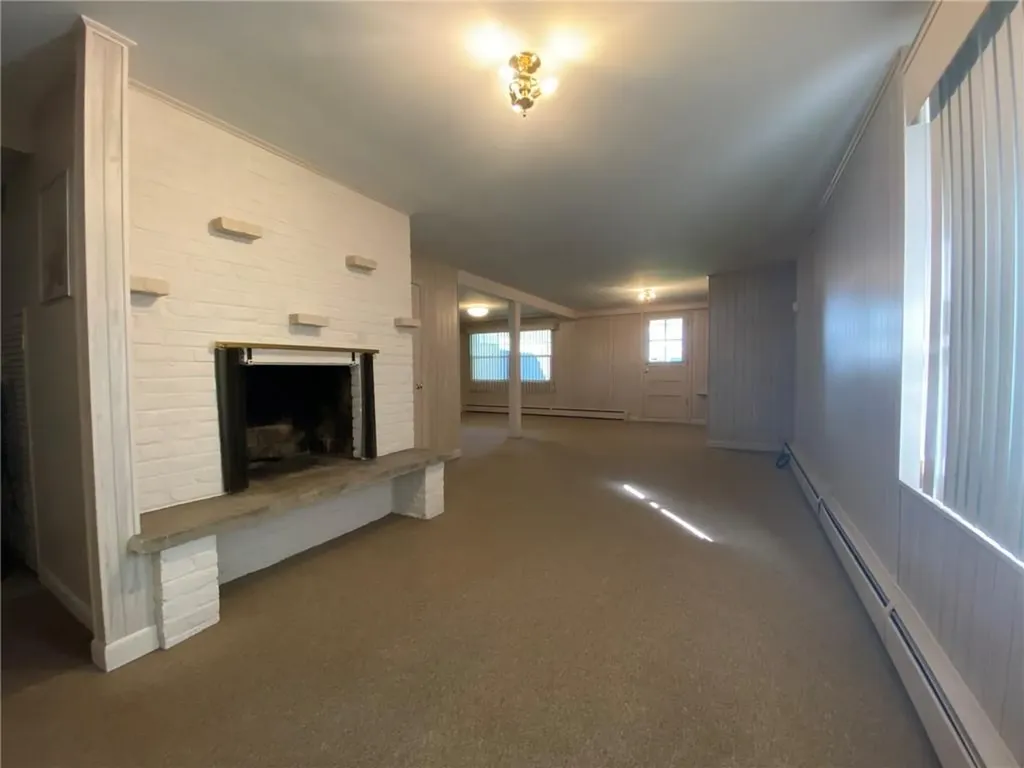 8 Fatima Drive North Providence RI 02904
