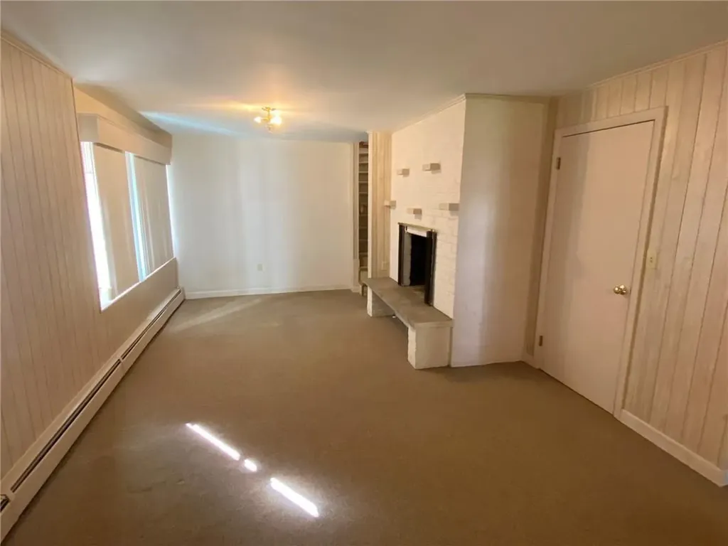 8 Fatima Drive North Providence RI 02904
