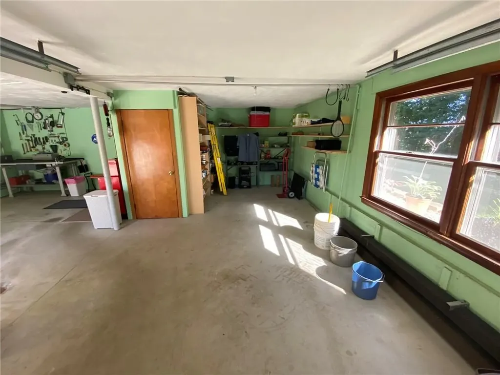 8 Fatima Drive North Providence RI 02904