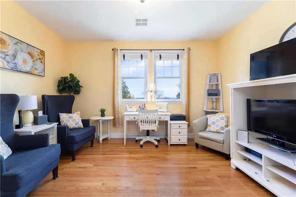 383 Ocean Road Narragansett RI 02882