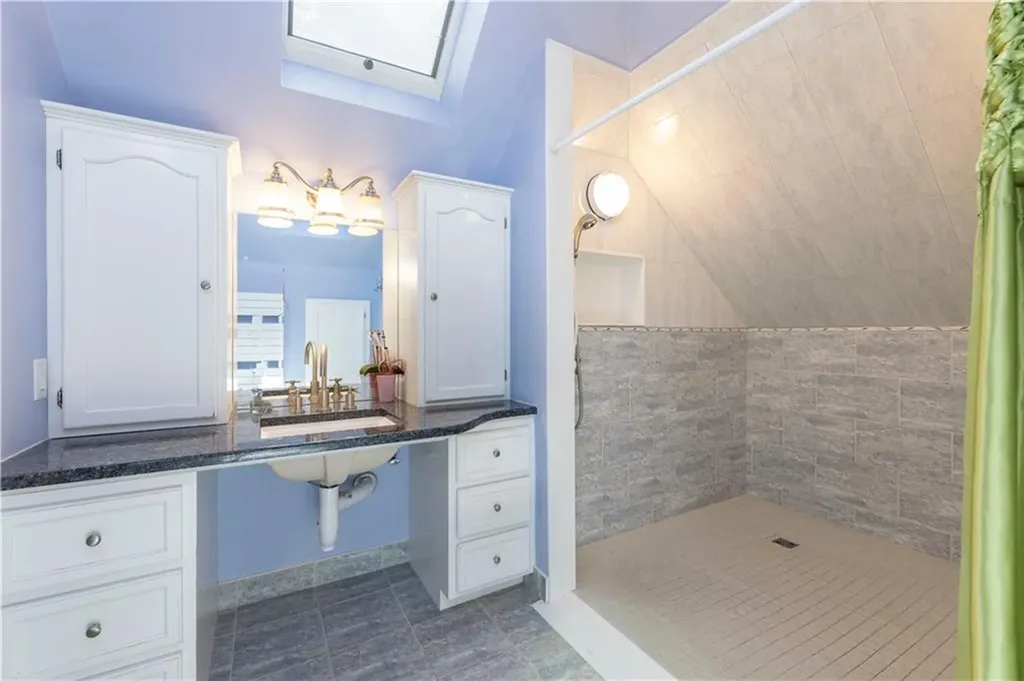 383 Ocean Road Narragansett RI 02882