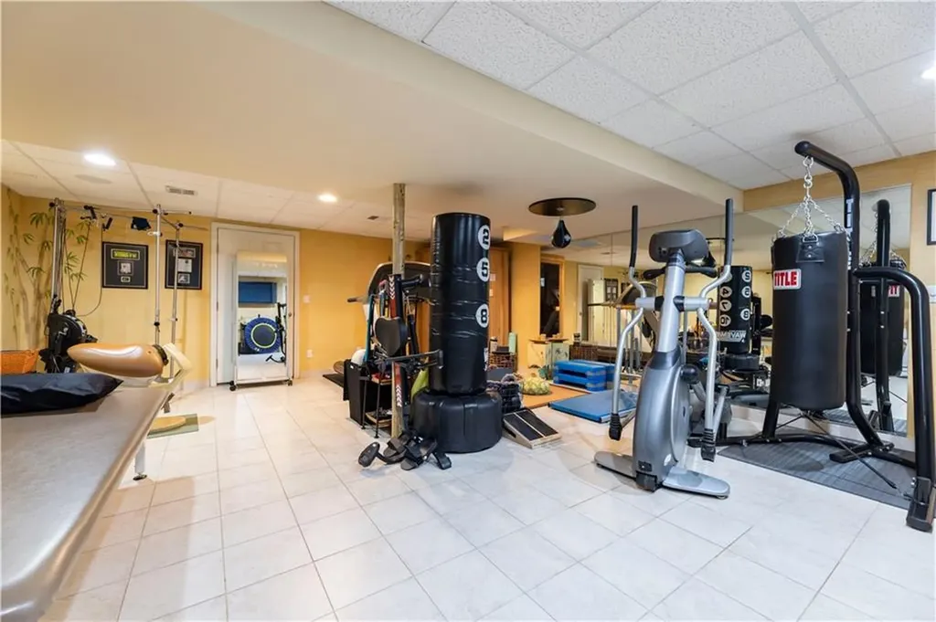 383 Ocean Road Narragansett RI 02882