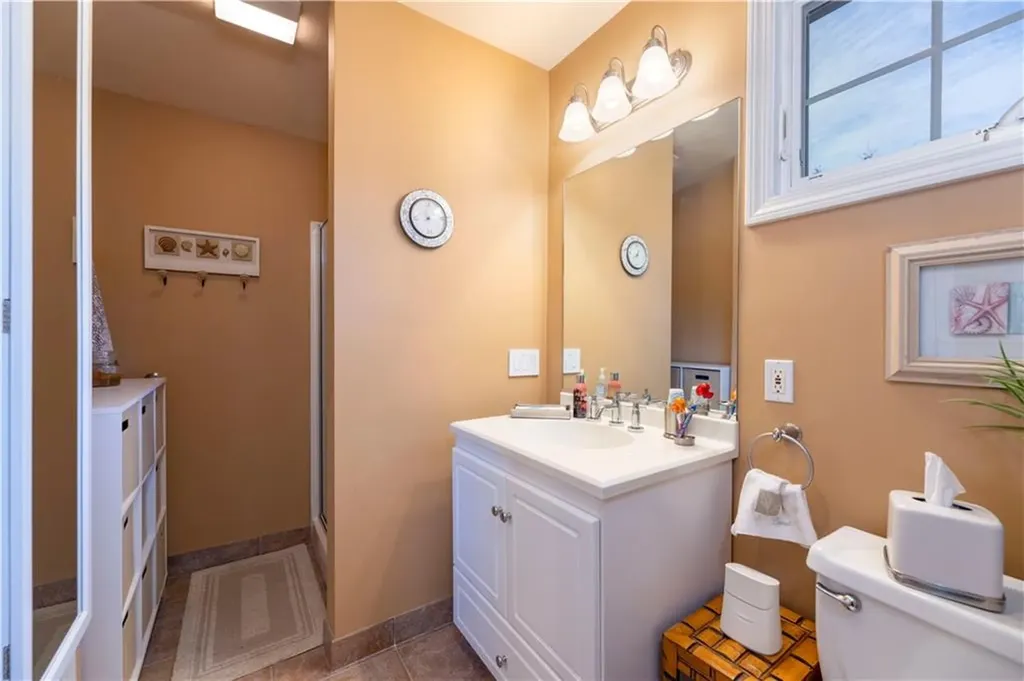 383 Ocean Road Narragansett RI 02882