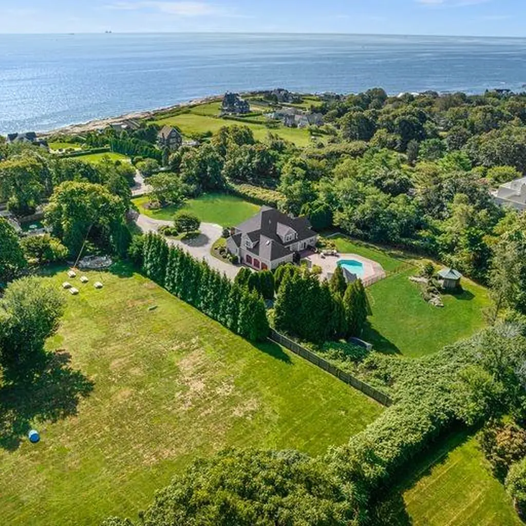 383 Ocean Road Narragansett RI 02882