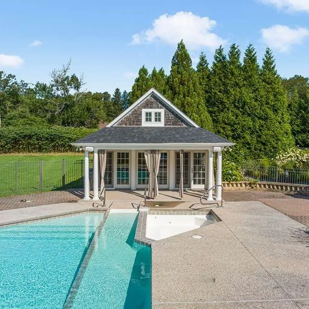 383 Ocean Road Narragansett RI 02882