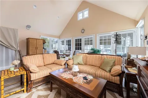 383 Ocean Road Narragansett RI 02882