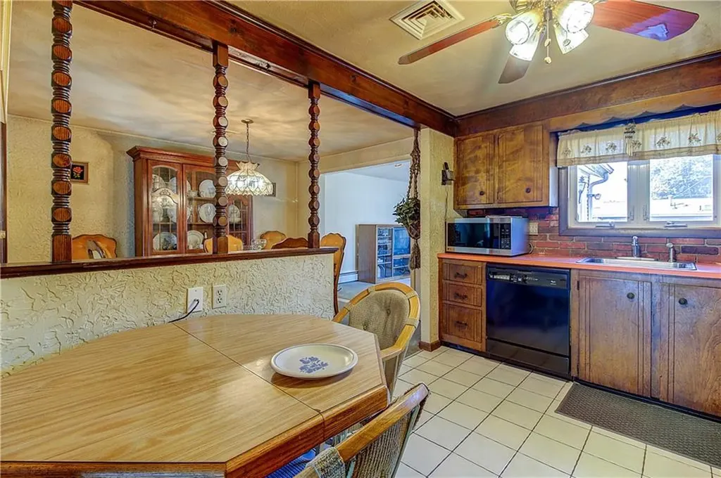 57 Pearl Avenue North Providence RI 02904