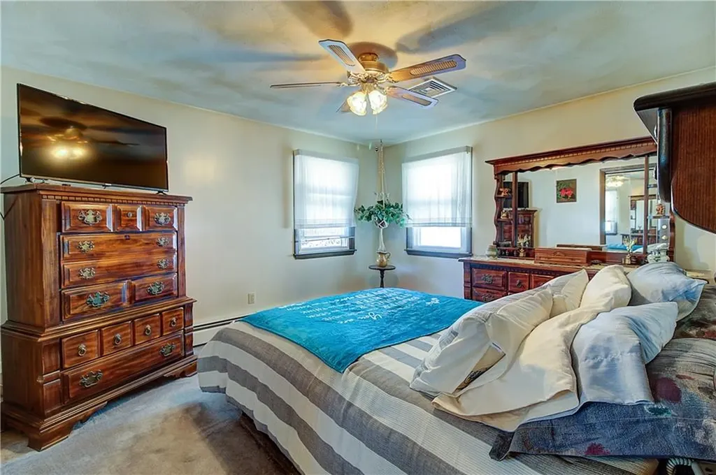 57 Pearl Avenue North Providence RI 02904