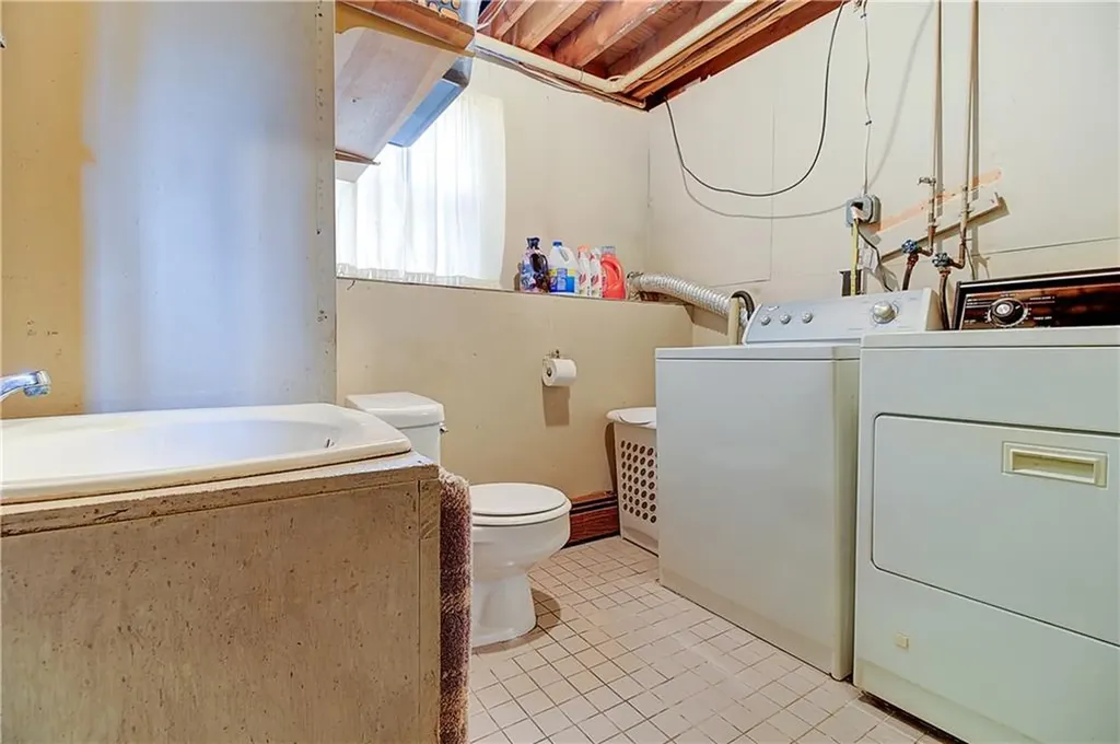 57 Pearl Avenue North Providence RI 02904