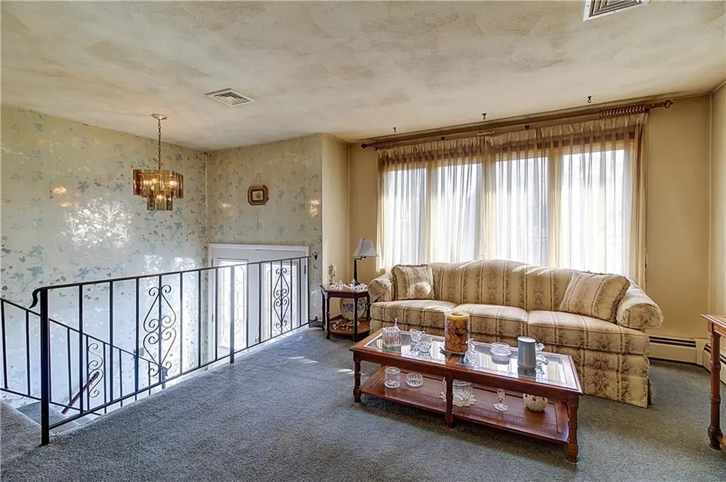 57 Pearl Avenue North Providence RI 02904