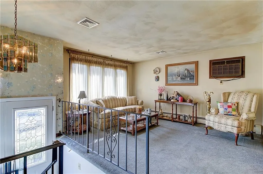 57 Pearl Avenue North Providence RI 02904