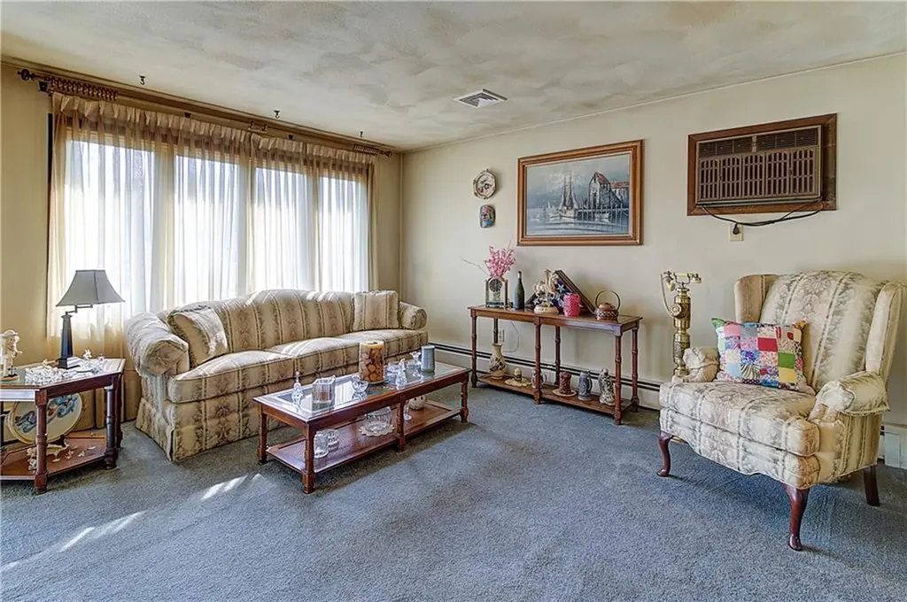 57 Pearl Avenue North Providence RI 02904