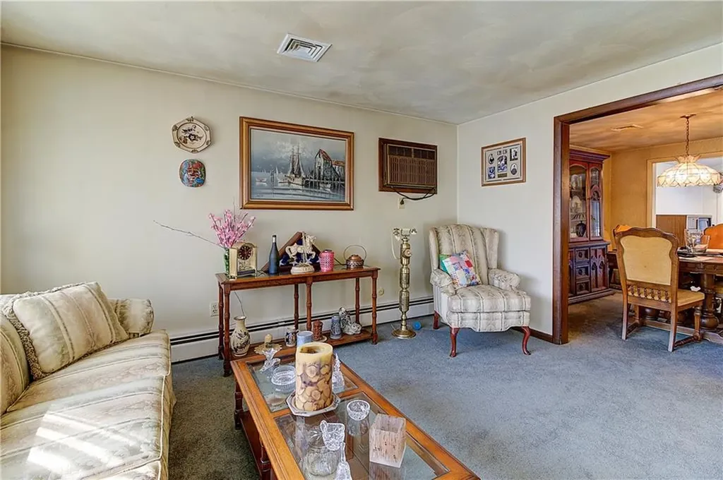 57 Pearl Avenue North Providence RI 02904