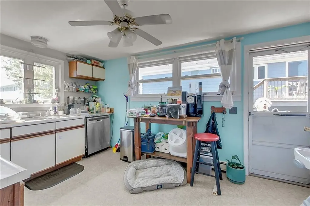 16 Race Street Middletown RI 02842