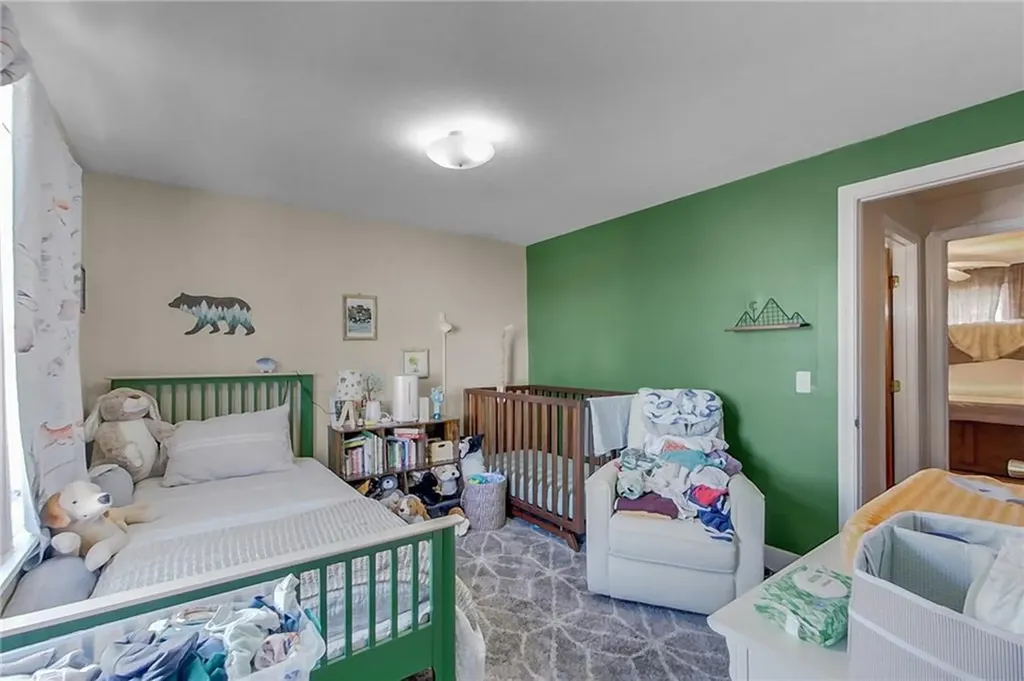 16 Race Street Middletown RI 02842