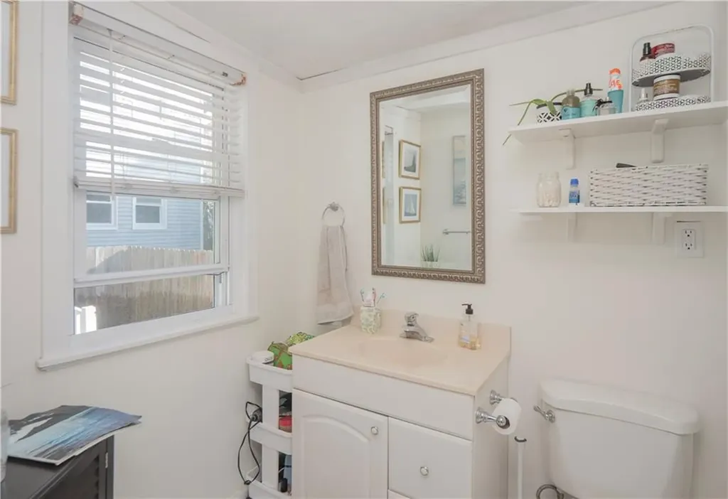 13 Carey Street Newport RI 02840