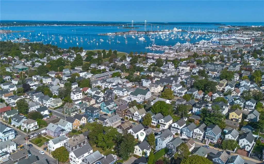 13 Carey Street Newport RI 02840