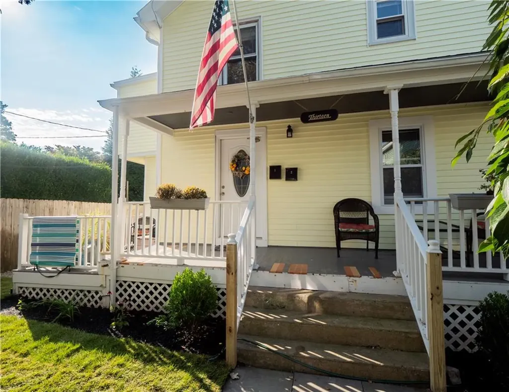 13 Carey Street Newport RI 02840