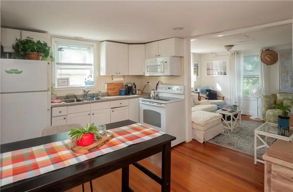 13 Carey Street Newport RI 02840