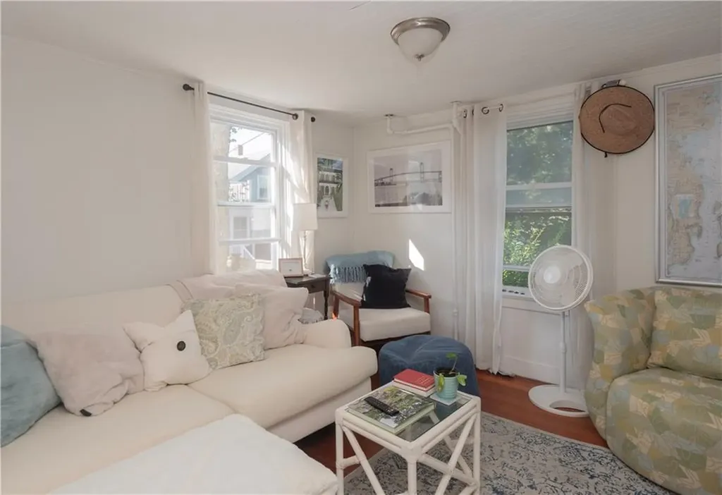 13 Carey Street Newport RI 02840
