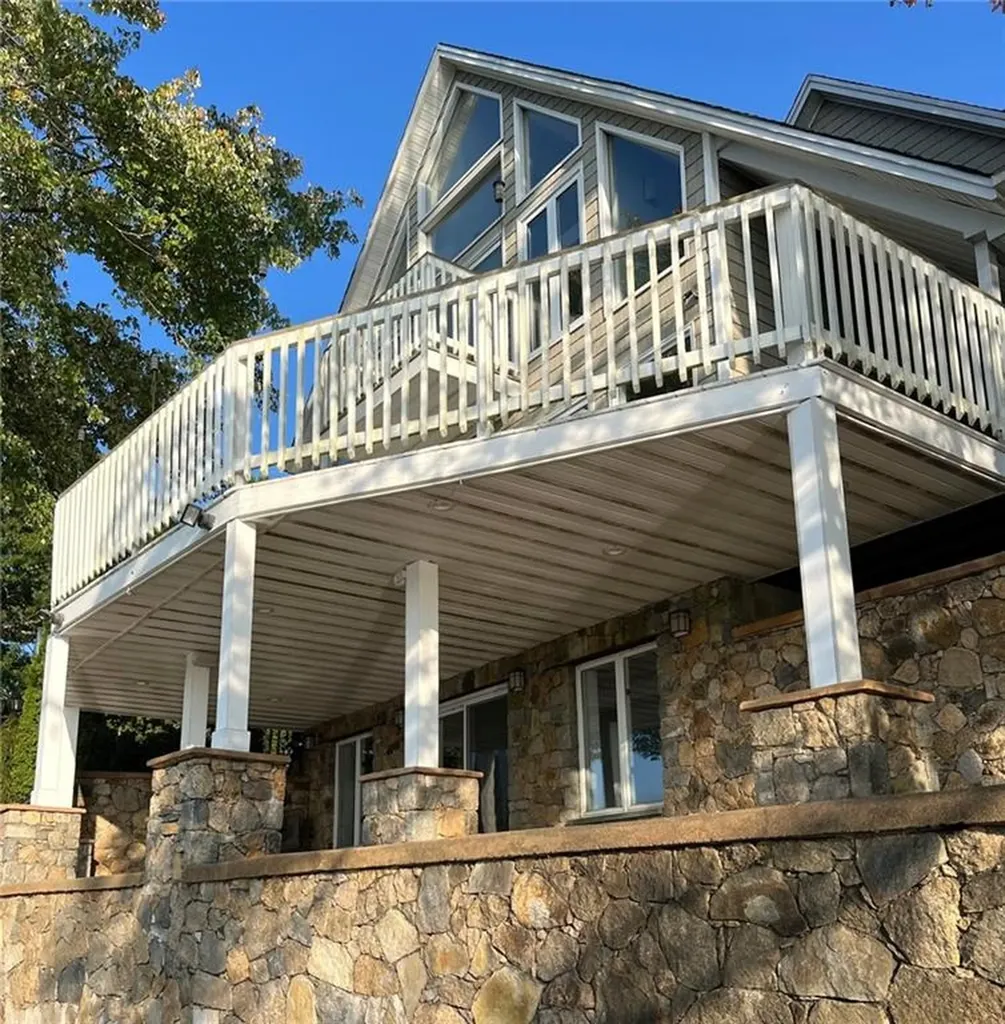 242 Shady Valley Road Coventry RI 02816