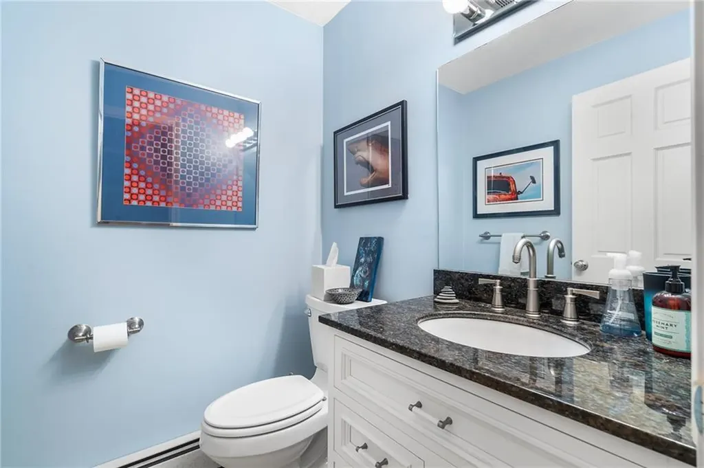 70 Mettatuxet Road Narragansett RI 02882