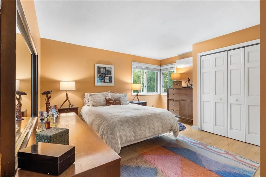 70 Mettatuxet Road Narragansett RI 02882