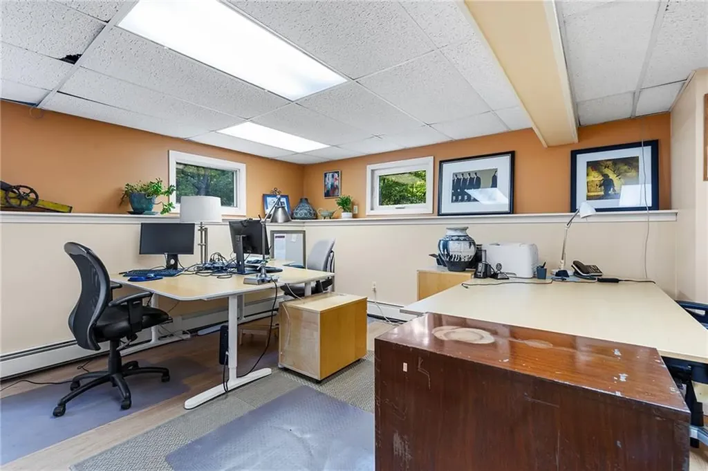 70 Mettatuxet Road Narragansett RI 02882