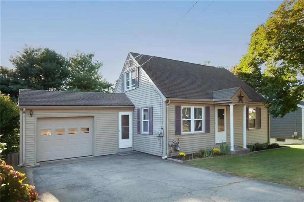 69 Sherry Avenue Bristol RI 02809