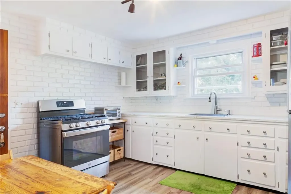 69 Sherry Avenue Bristol RI 02809