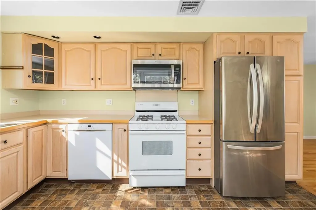 36 Wesleyan Avenue Coventry RI 02816