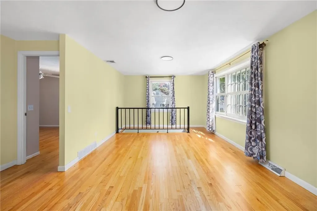 36 Wesleyan Avenue Coventry RI 02816