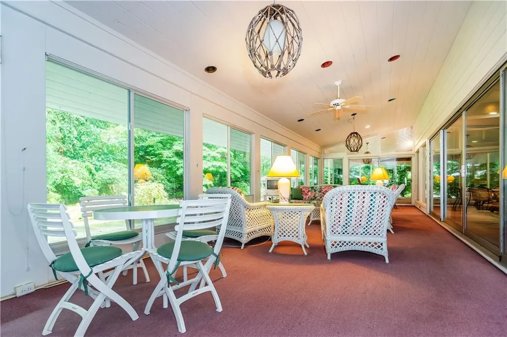 16 East Hill Drive Cranston RI 02920