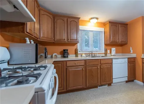 46 Orchard Street North Providence RI 02911