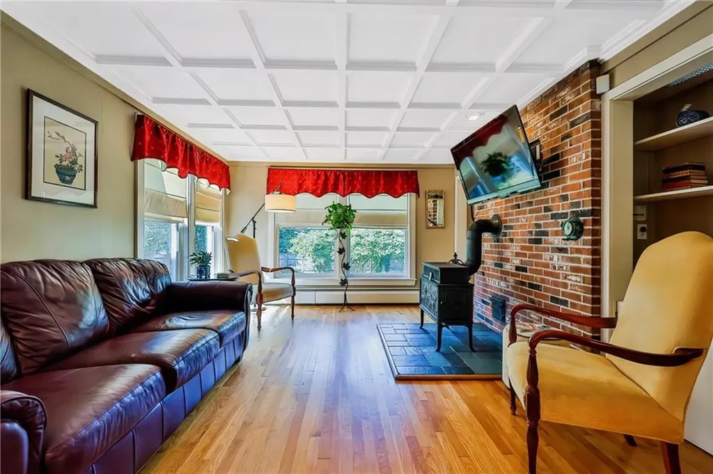 7 Annandale Terrace Newport RI 02840