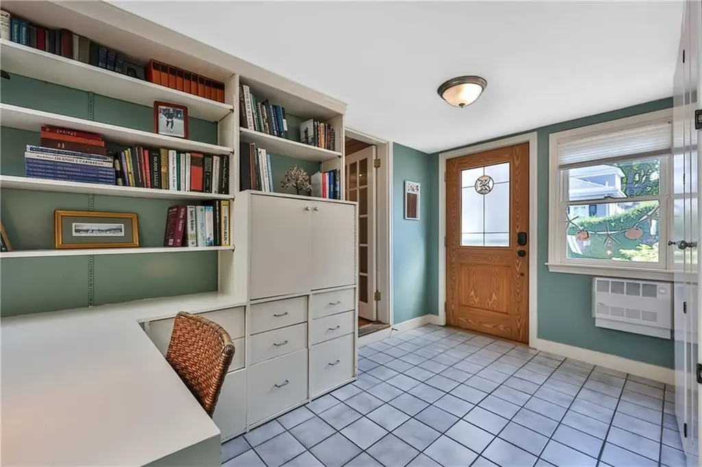 7 Annandale Terrace Newport RI 02840