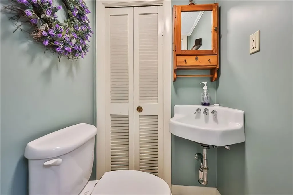 7 Annandale Terrace Newport RI 02840
