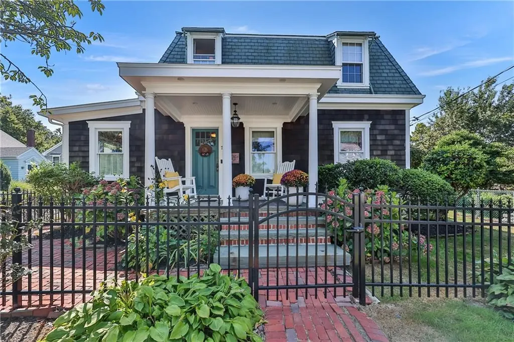 7 Annandale Terrace Newport RI 02840