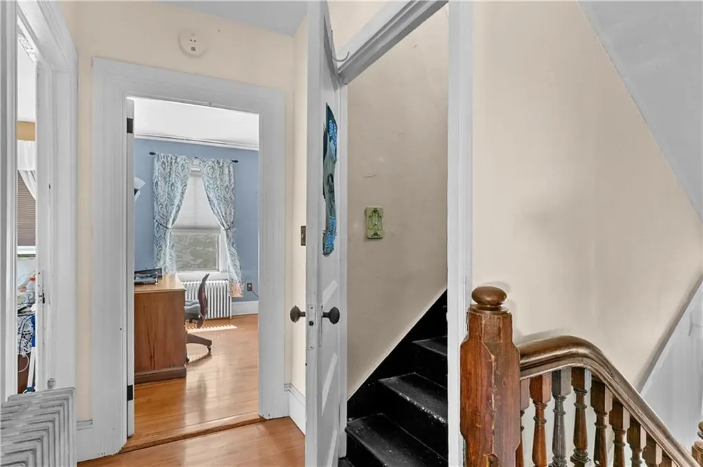496 Broadway Newport RI 02840