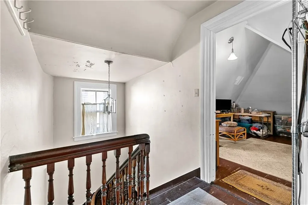 496 Broadway Newport RI 02840