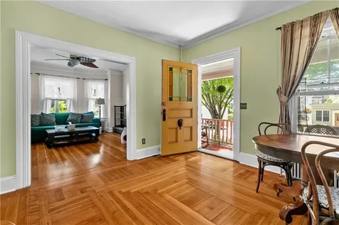 496 Broadway Newport RI 02840