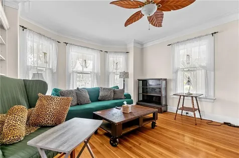 496 Broadway Newport RI 02840