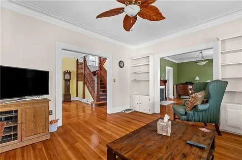 496 Broadway Newport RI 02840