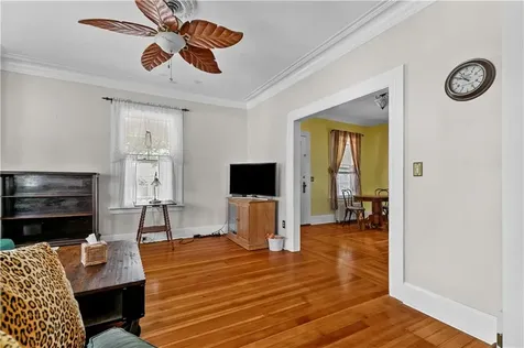 496 Broadway Newport RI 02840