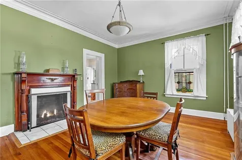 496 Broadway Newport RI 02840