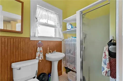 496 Broadway Newport RI 02840