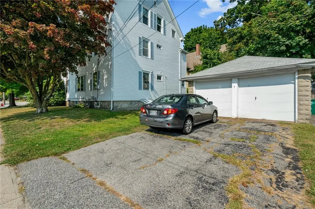 365 Summer Street Woonsocket RI 02895