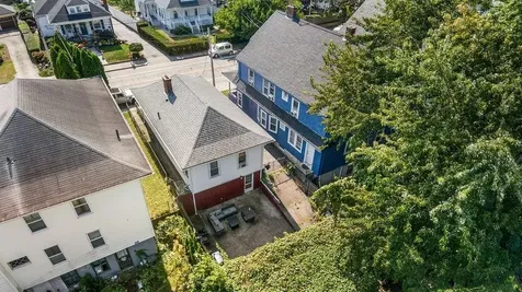 182 Waterman Avenue East Providence RI 02914