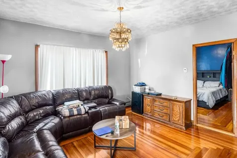 182 Waterman Avenue East Providence RI 02914