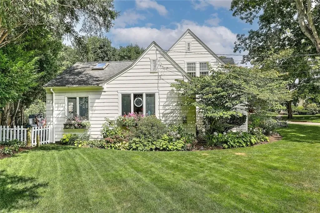 5 Telford Road Barrington RI 02806